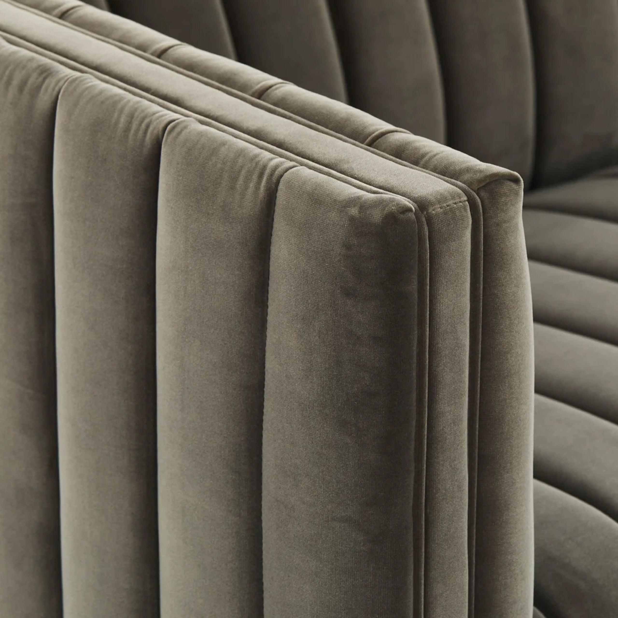 Victor Sofa