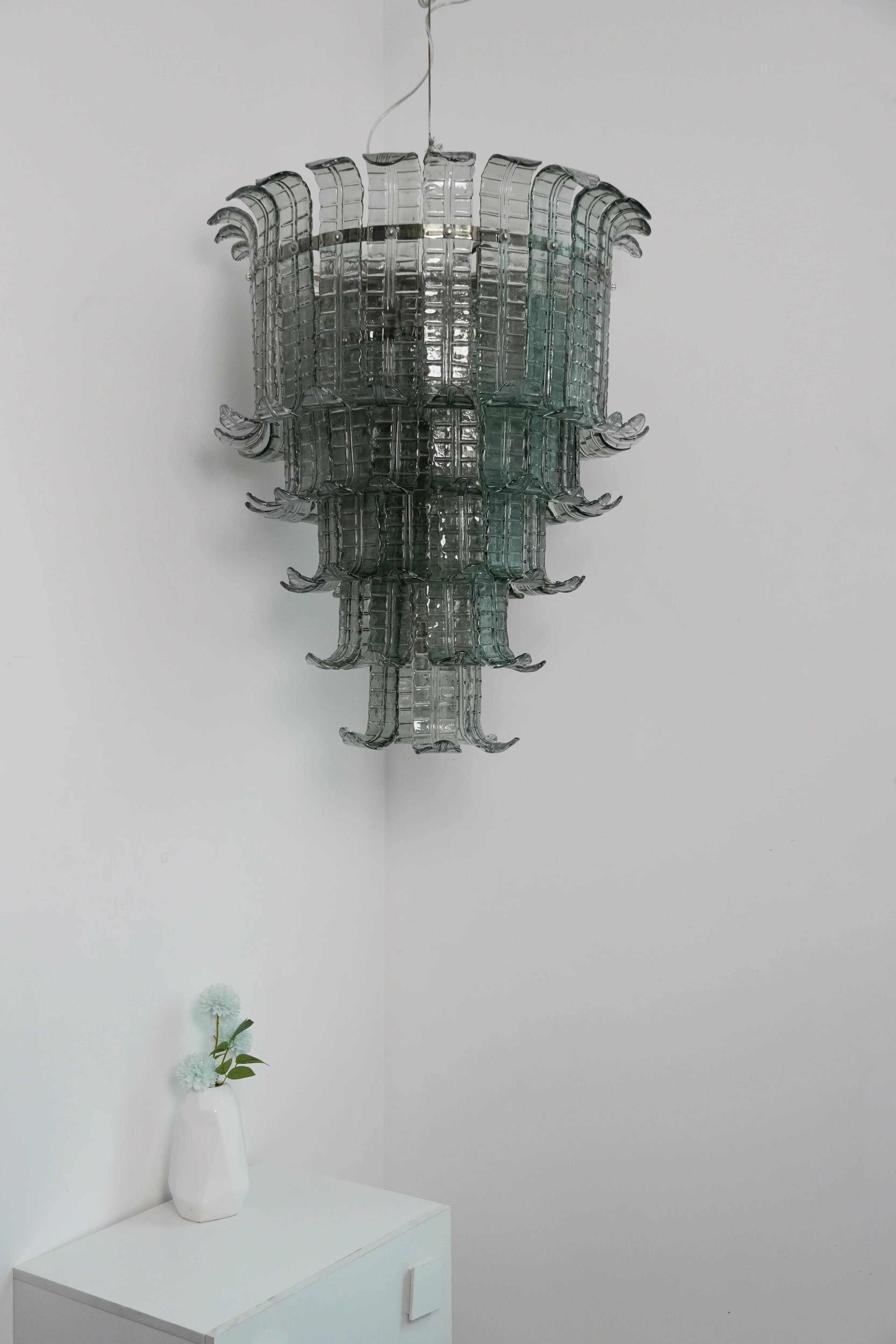 Elegant Leaf-Shaped Murano Glass Chandelier 27.6"