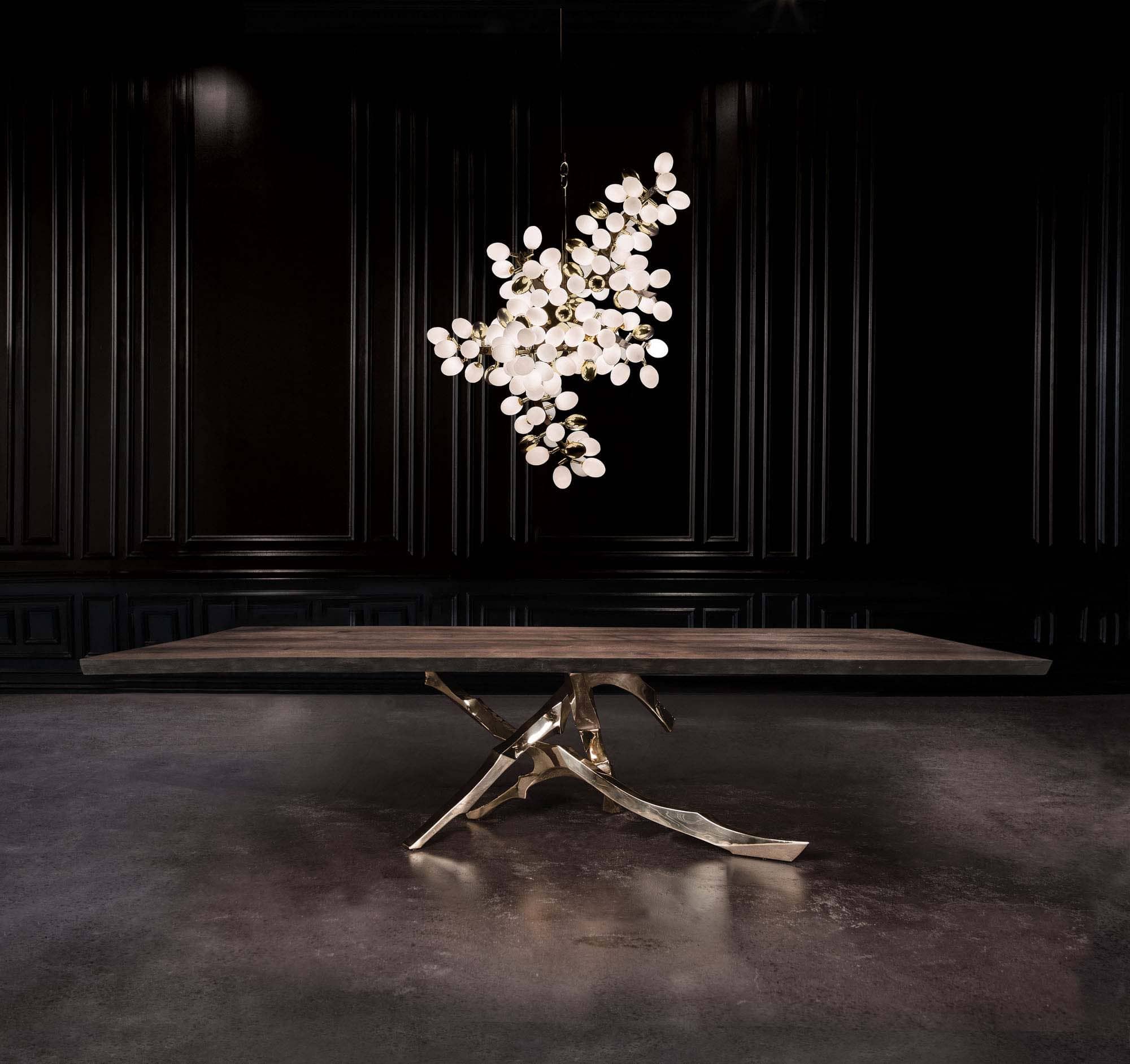 Harris Valiant Chandelier, Horizontal