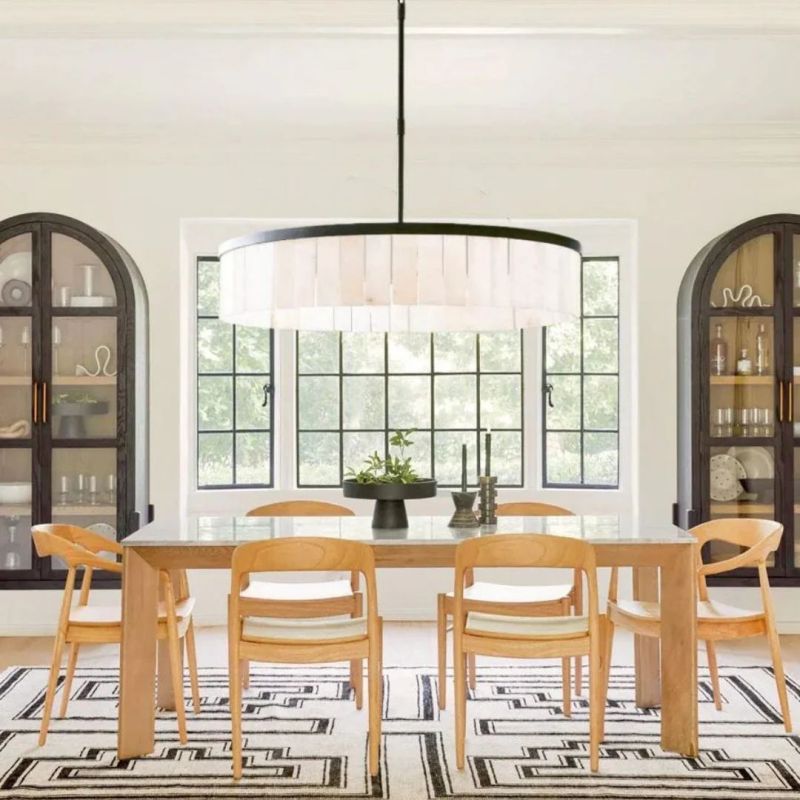 Janina Windha Alabaster Flake chandelier
#Color_black